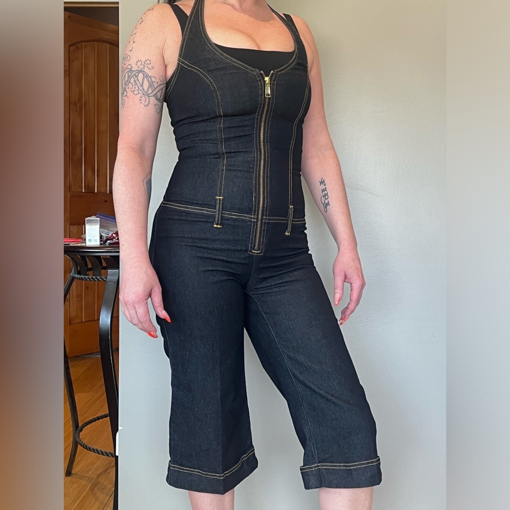 Amazing denim vintage Bisou Bisou capri jumpsuit